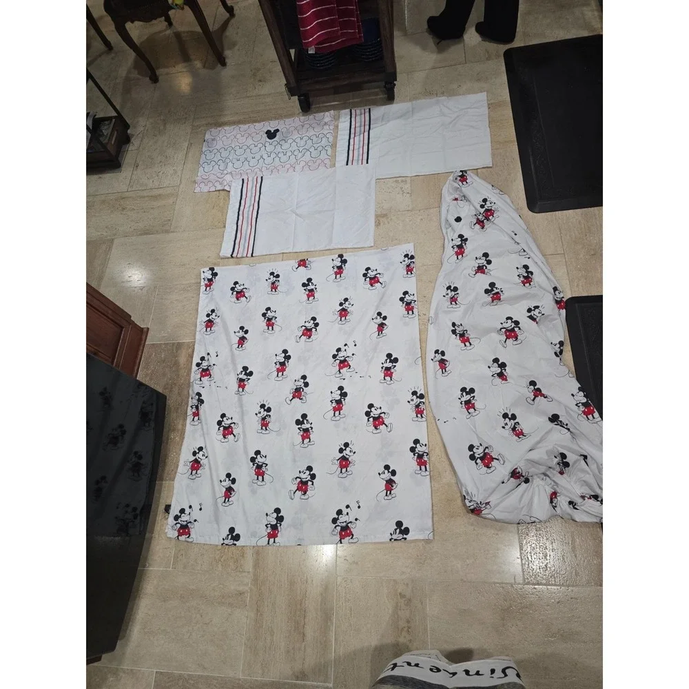 N/A disney mickey